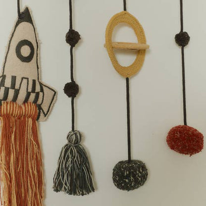 Wall Hanger Cosmos: 1’ 6” x 1’ 8”