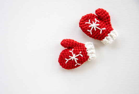 Christmas Hair Clips: Mitten