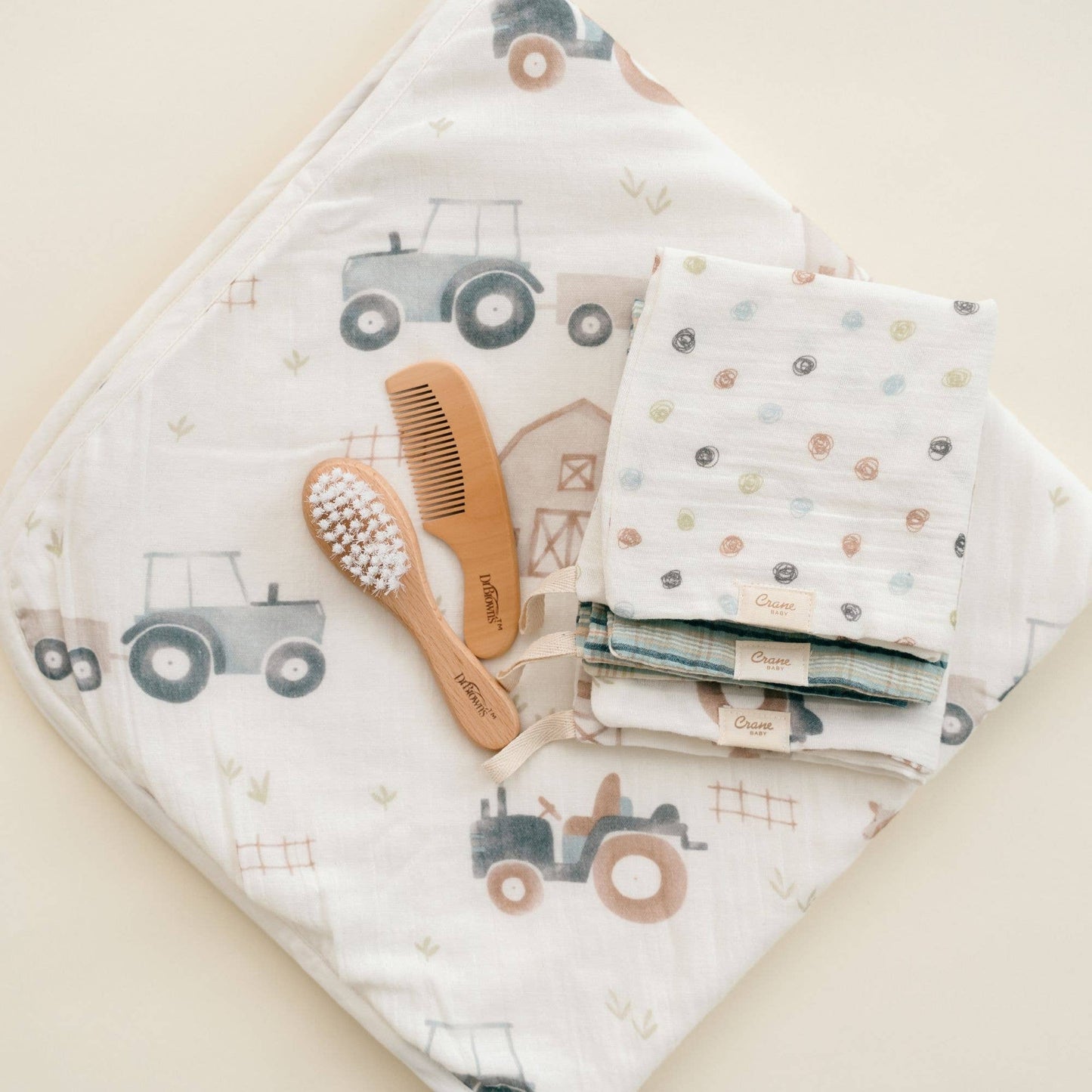 Charlie Farmhouse Tractor HT/Wash Cloth Set