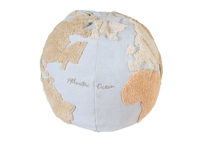 Pouffe World Map: 1'6" x 1'8" x 1'8"