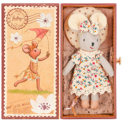 Levlovs Mouse Chloe in Stamp Holder Box with Bedding  