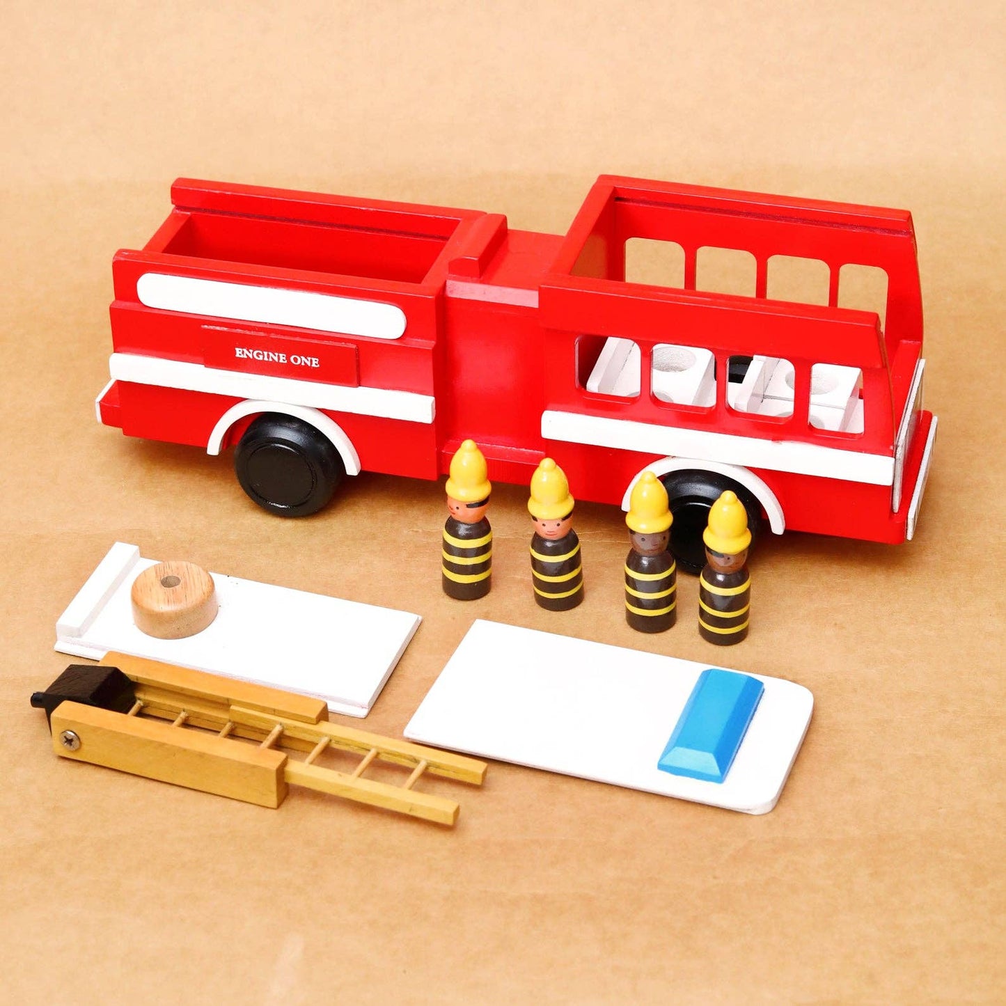 Wooden Fire Truck Toy – 15” Ladder Engine with 4 Firefighters