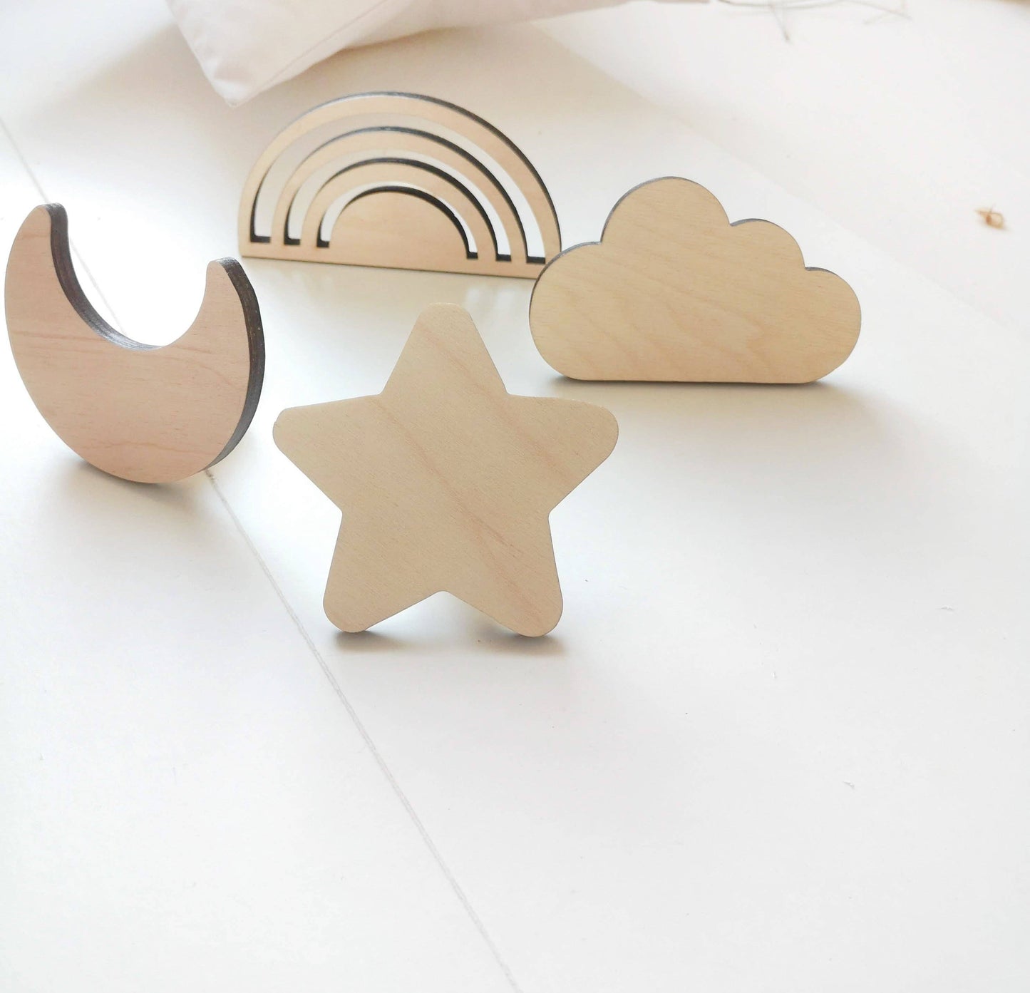 Wooden Hooks - Star Shape, Cloud, Moon, Swallow, Rainbow: PLUME