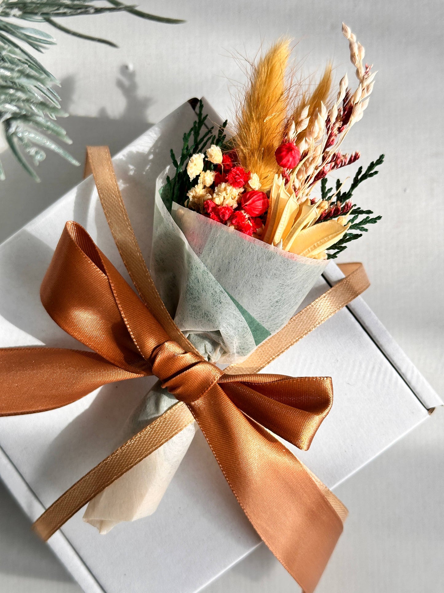 Dollhouse Bouquet- Holiday Edit.