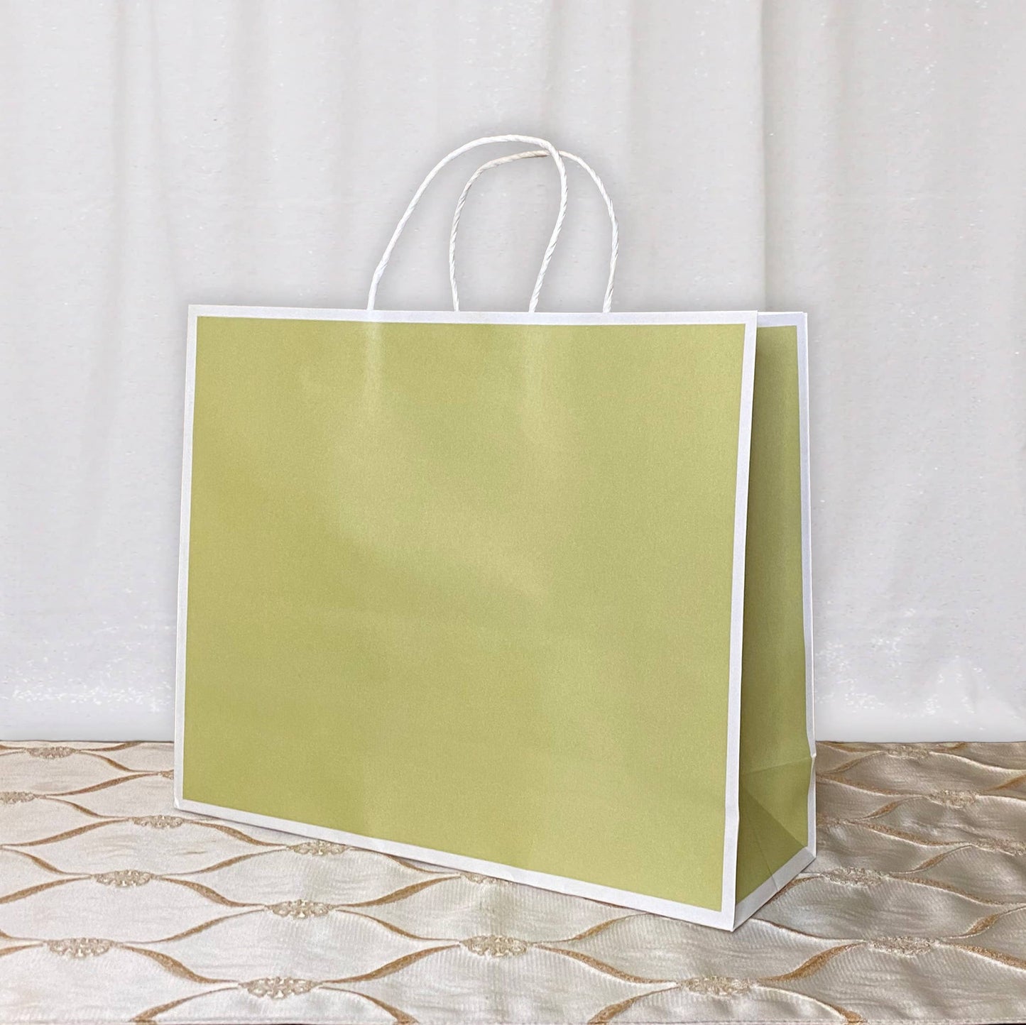 25 pc, 4 size Light green white border kraft paper gift bag: Large