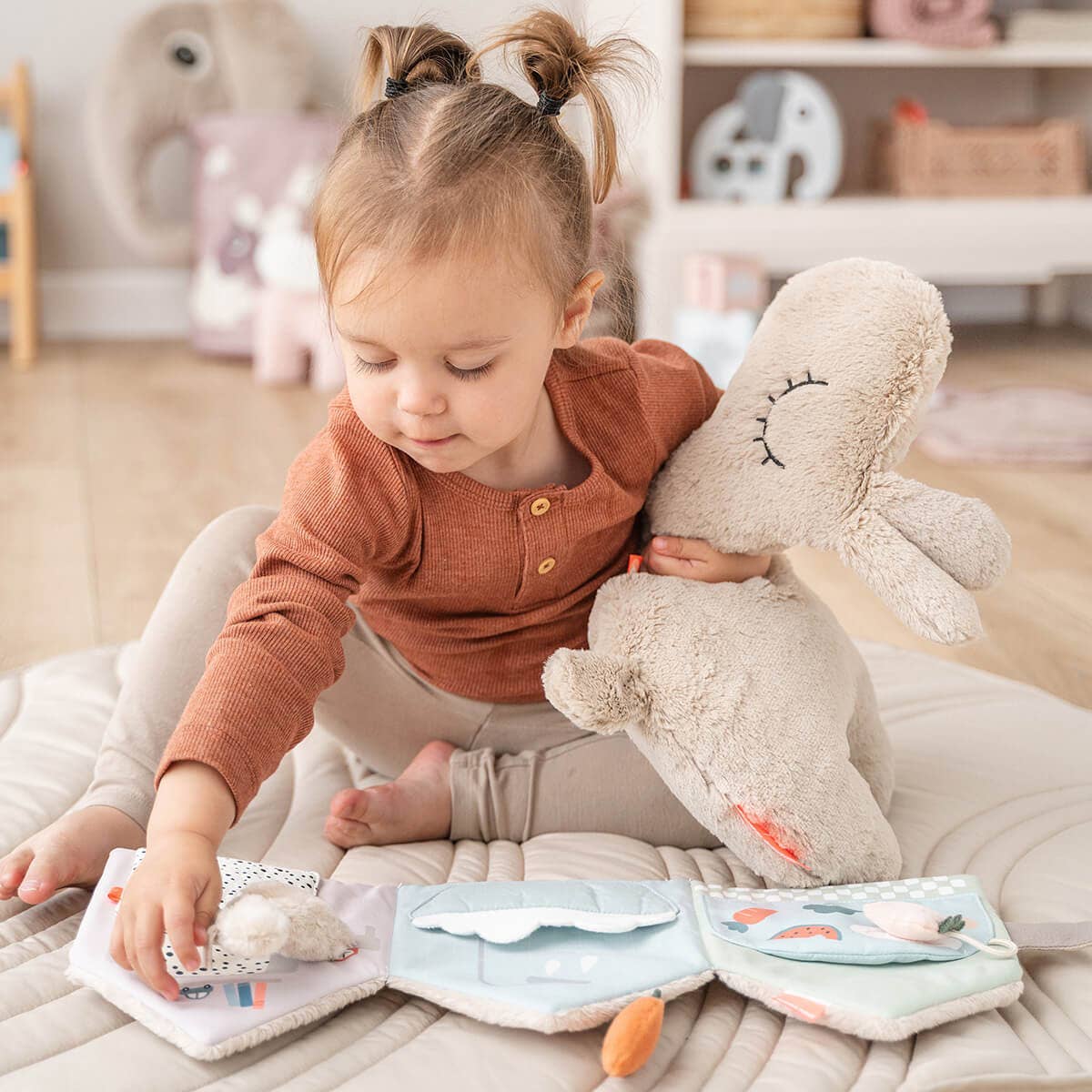 Lalee's Home Soft Book Lalee Sand