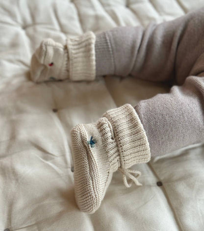 Baby Booties - Organic cotton - Knitted - Cream & Embroidery
