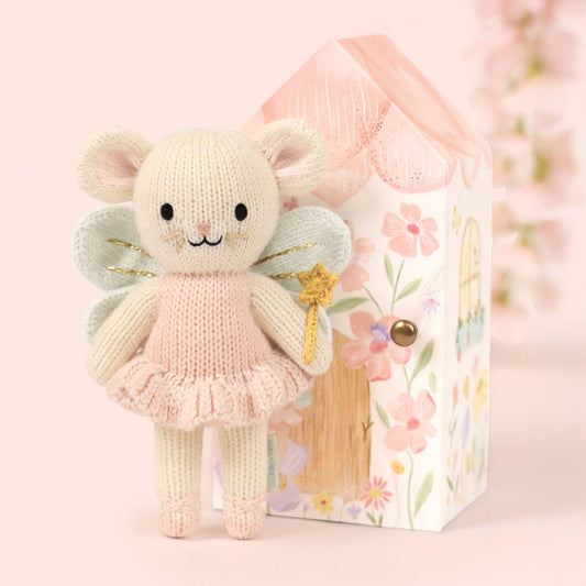 Tiny Lily the fairy