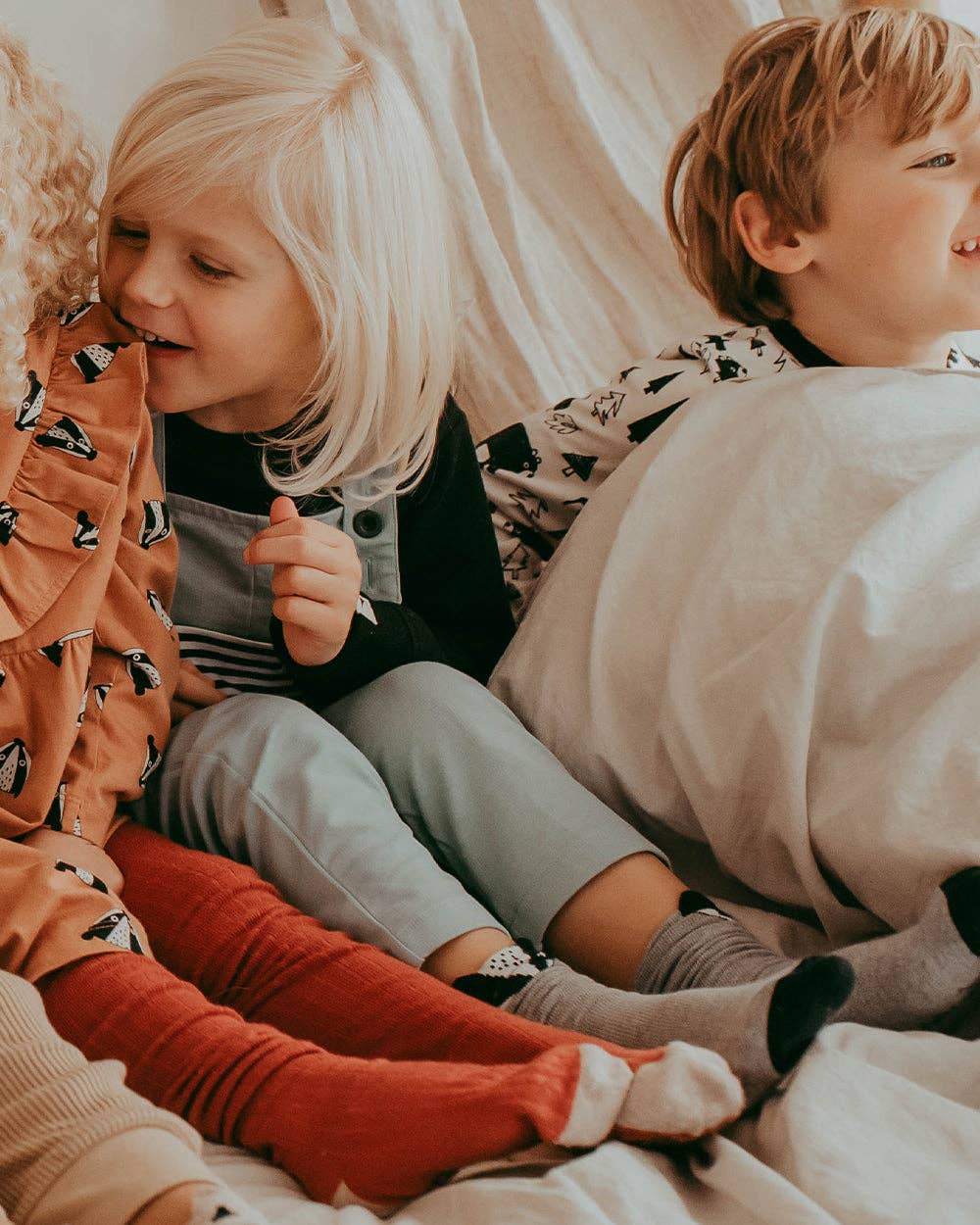 Knee High Character Badger Socks: Grey / 0-6 Months