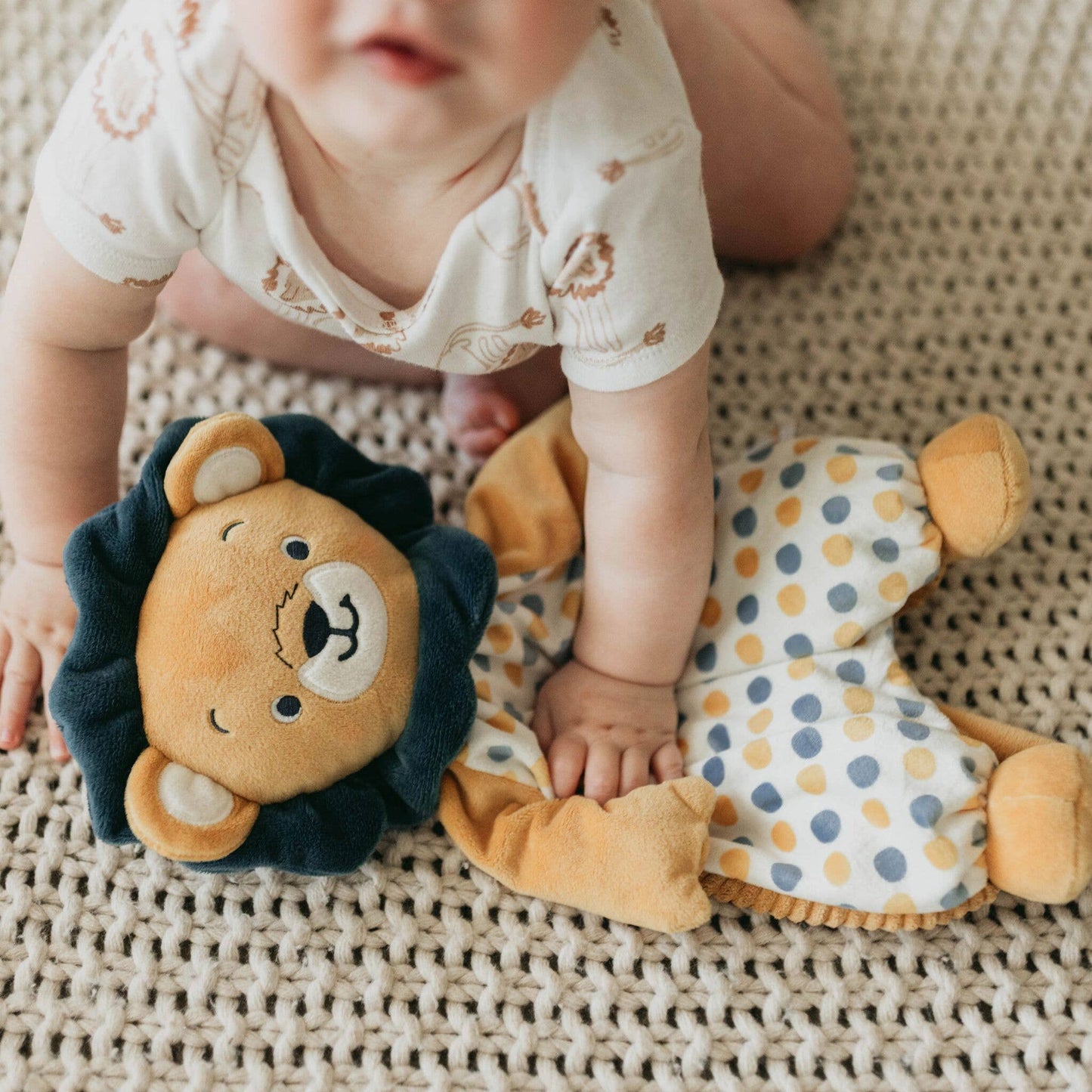 Lenny the Lion Flopsie Baby Lovey