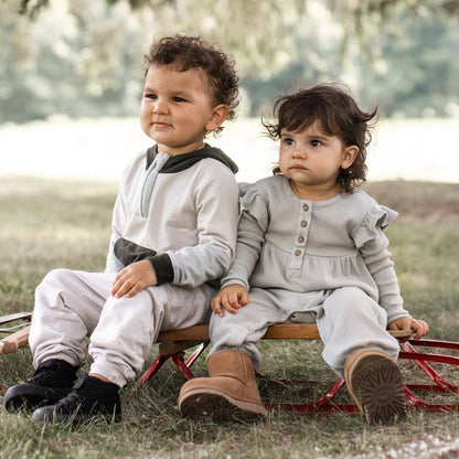 Color Blocked Sweatshirt & Pants Set - Bobcat: 2T