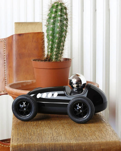 Car LORETINO