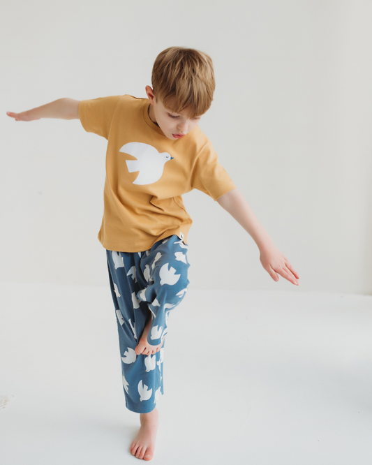 Bird Motif Print T-Shirt: Golden / 2-3 Years