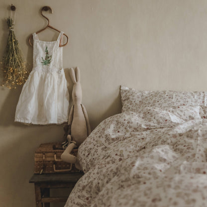 Into The Woodlands Twin Set - Ivory: Set (Duvet Cover + Pillowcase)