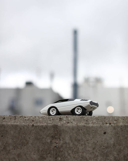 Car UFO COLOMBA White 7in