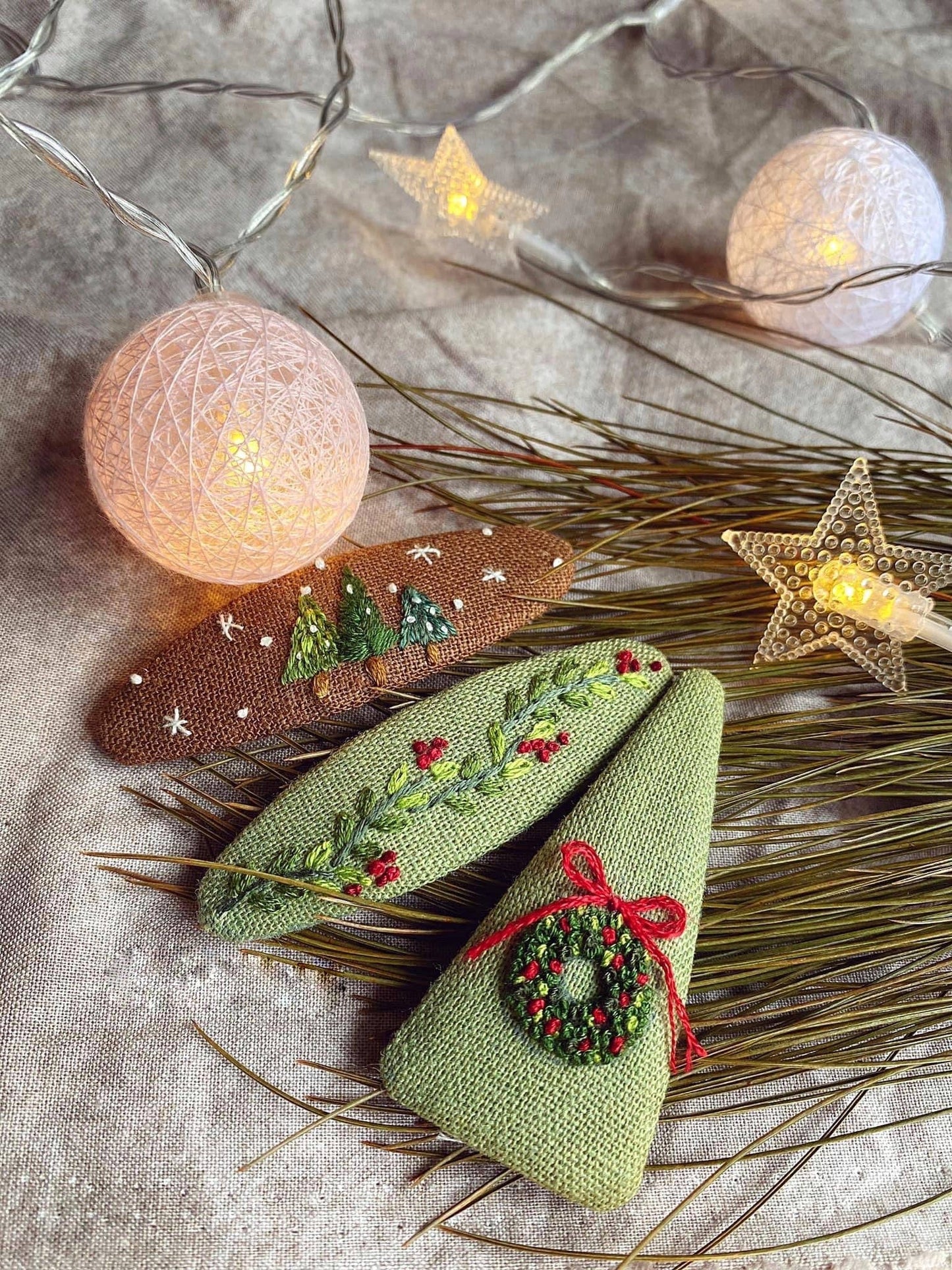 Wreath & Nuts Embroidered Hair Barrette, Christmas & Autumn🪡: 1. Wreath