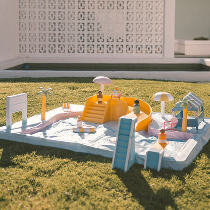 Pool Day Water Table